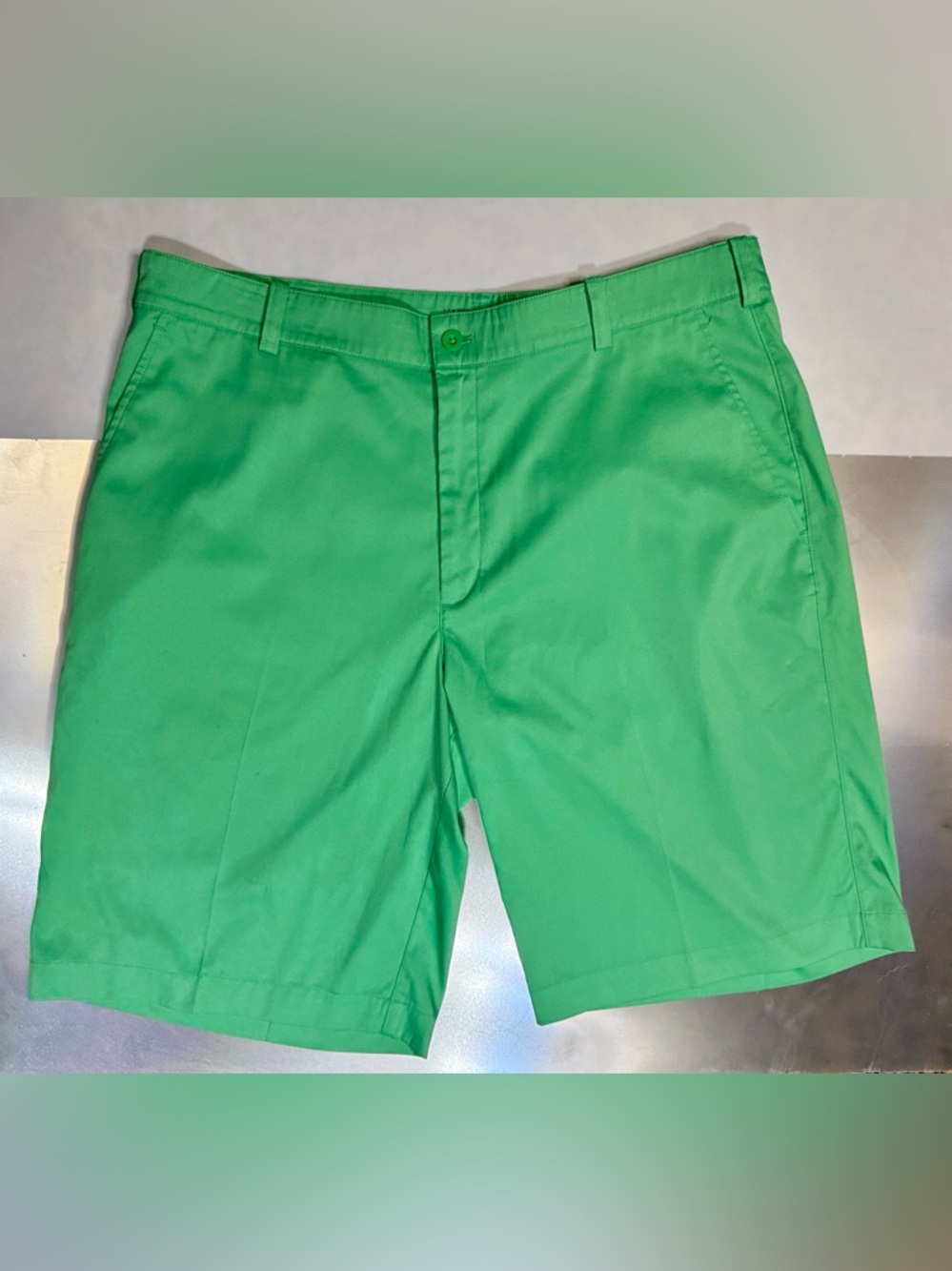 Nike Golf Men's Bright Green Flat-Front Shorts Dri-Fit Tour Performance Size 36